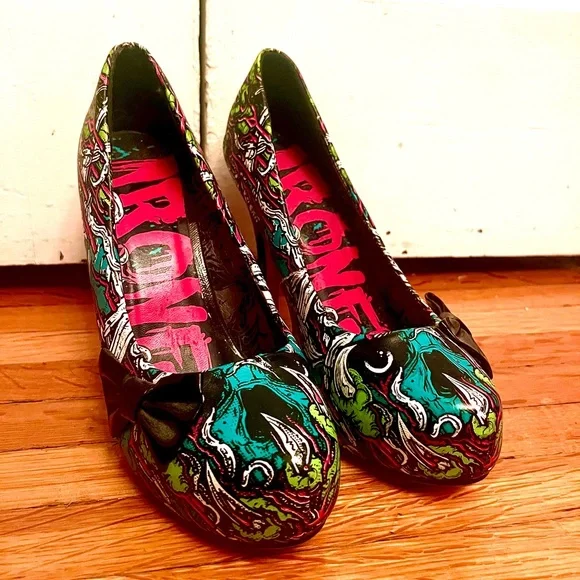 Iron Fist Monster Goth Heels - Picture 2 of 4